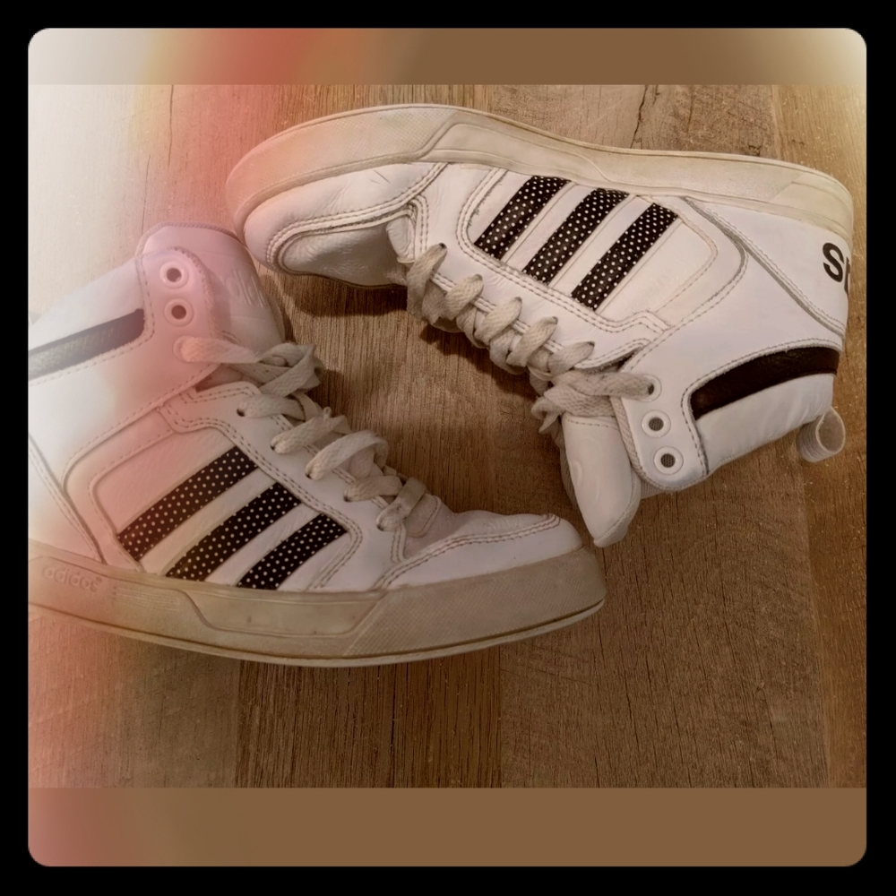 Boys 5.5 Adidas High top Sneakers White & Black